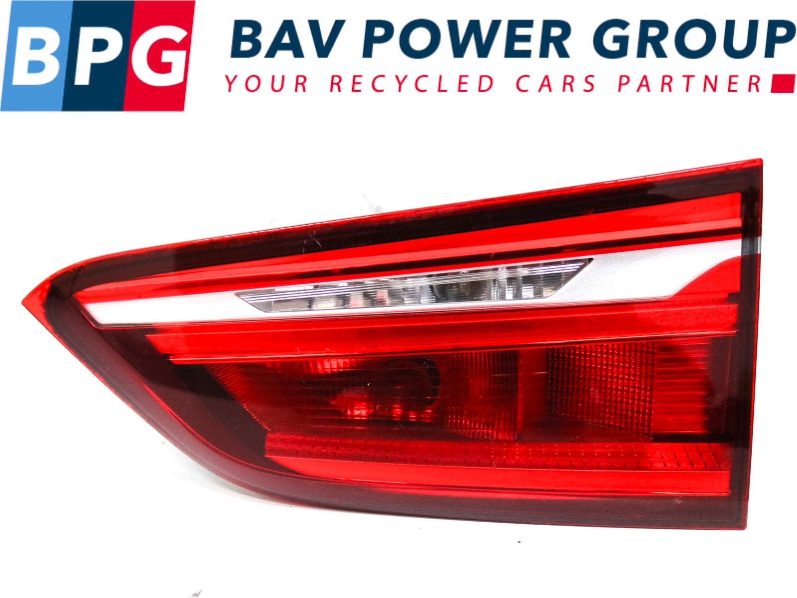 PANNEAU ARRIÈRE DROIT AVEC LAMPE H7 X1 (F48) (63217350696), Utilisé, BMW, Petuelring 130
80809  München, DE, Bayerische Motoren Werke AG