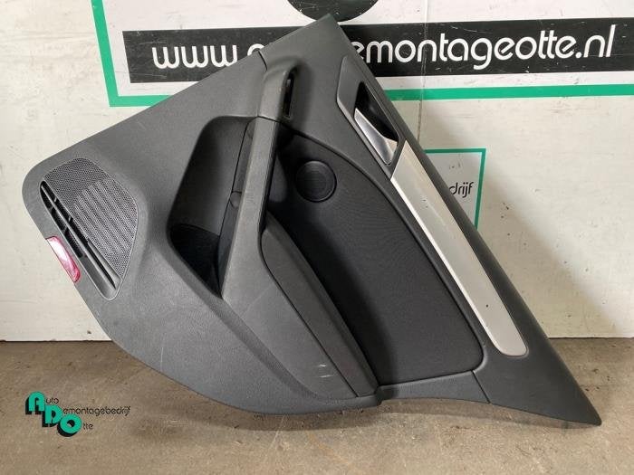 Portierbekleding 4Deurs rechts-achter van een Volkswagen Gol, Auto-onderdelen, Gebruikt, -, Volkswagen, -