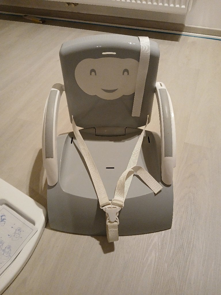 Stoelverhoger, Kinderen en Baby's, Kinderstoelen, Ophalen, Zo goed als nieuw, Gordel(s)