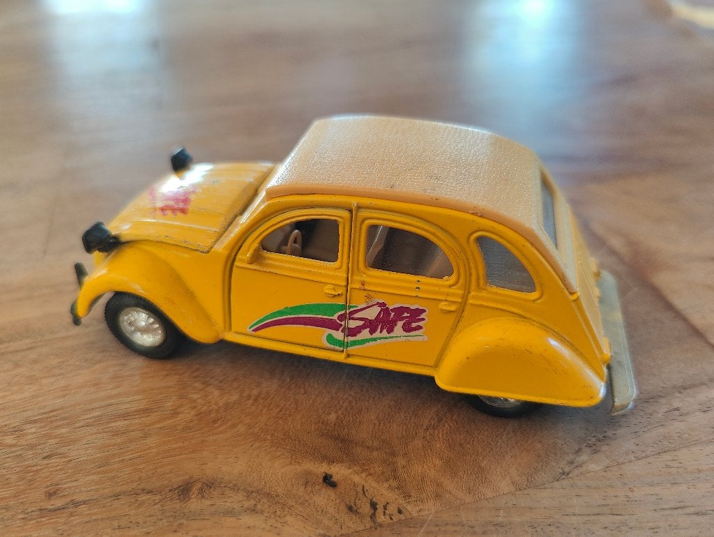 Vintage Welly Citroën 2CV modelauto uit de jaren 80, Ophalen of Verzenden, Zo goed als nieuw