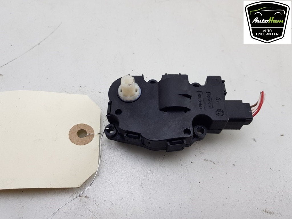 ACTIONNEUR MOTEUR VOLET CHAUFFAGE Porsche 911 (991), Porsche Deutschland GmbH, Porscheplatz 1
70435  Stuttgart, DE, Porsche, Info@porsche.de