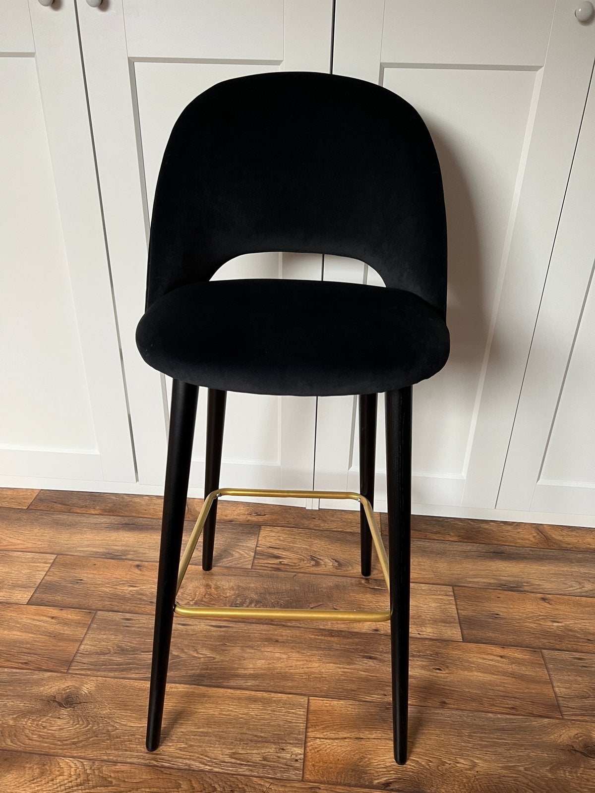 Chaise de bar en velours, Maison & Meubles, Chaises, Comme neuf, Une, Bois, Tissus, Noir, Enlèvement