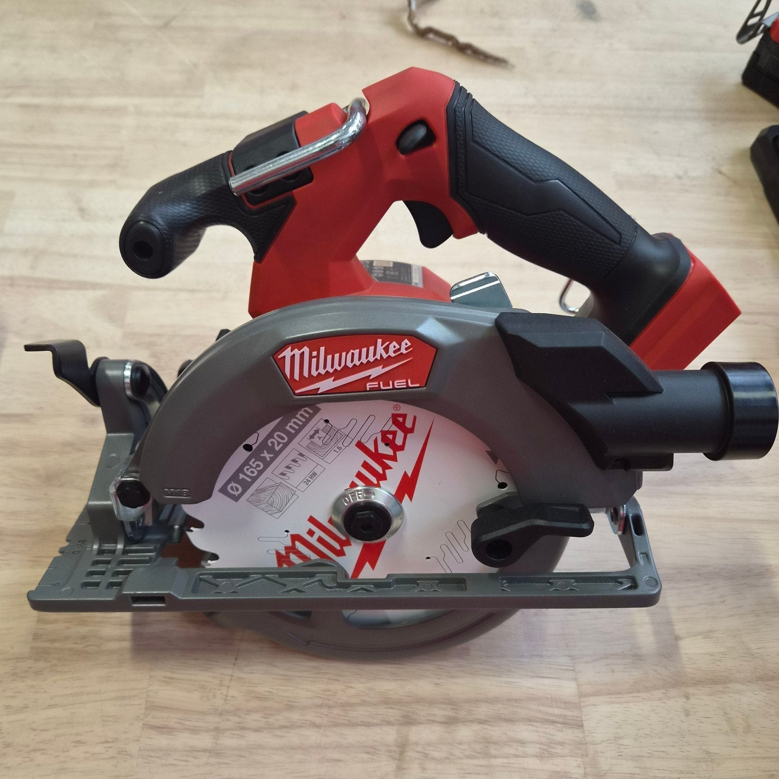Milwaukee Cirkelzaag M18 FCS552 -nieuw, Doe-het-zelf en Bouw, Ophalen of Verzenden, Cirkelzaag