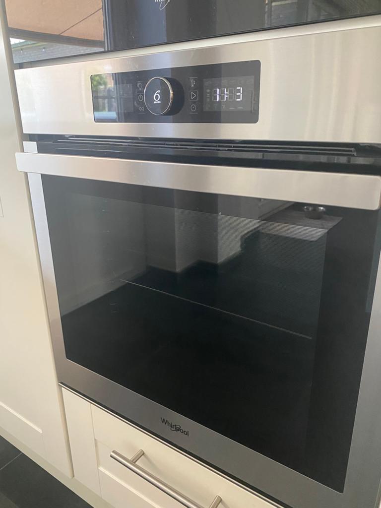 Whirlpool inbouwoven 73l pyrolyse 6th sense, Elektronische apparatuur, Ophalen, Zo goed als nieuw, Whirlpool