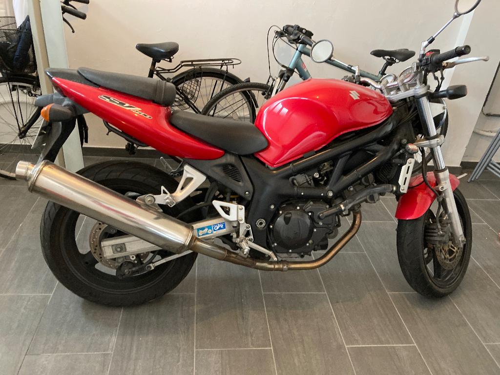 Moto Suzuki SV400, Motos, Motos | Suzuki, Occasion, Plus de 35 kW, 2 cylindres, Particulier