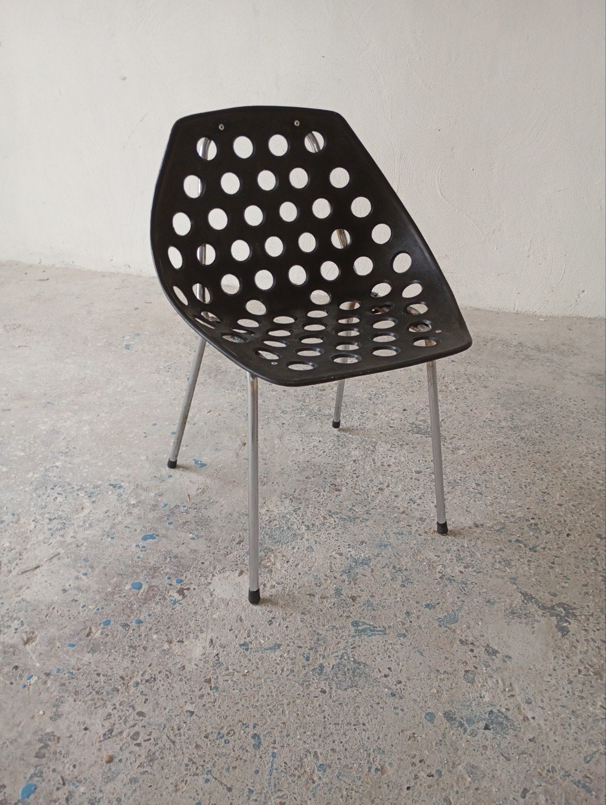 Chaise « Coquillage » de Pierre Guariche — Meurop, années 19, Enlèvement ou Envoi, Synthétique