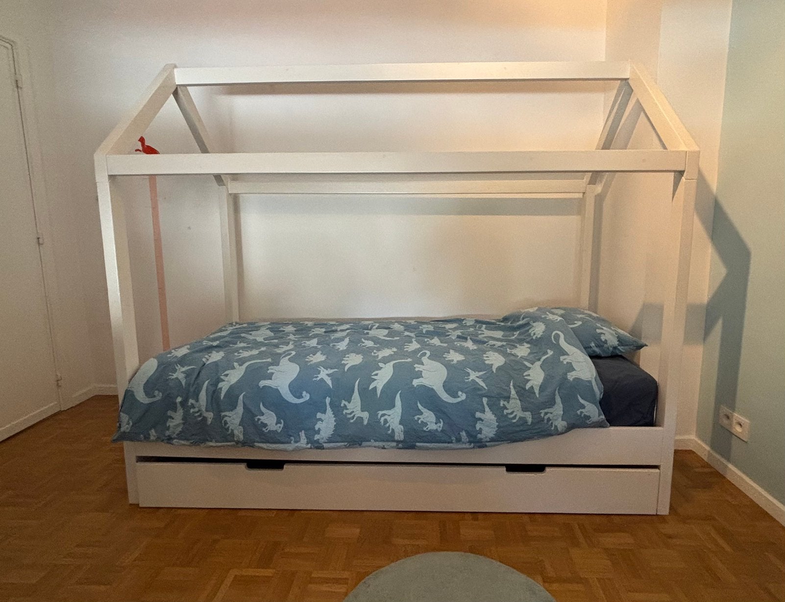 Kinderbed bedhuisje 90x200 met logeerbed, 85 à 100 cm, Sommier à lattes, Enlèvement, 180 cm ou plus