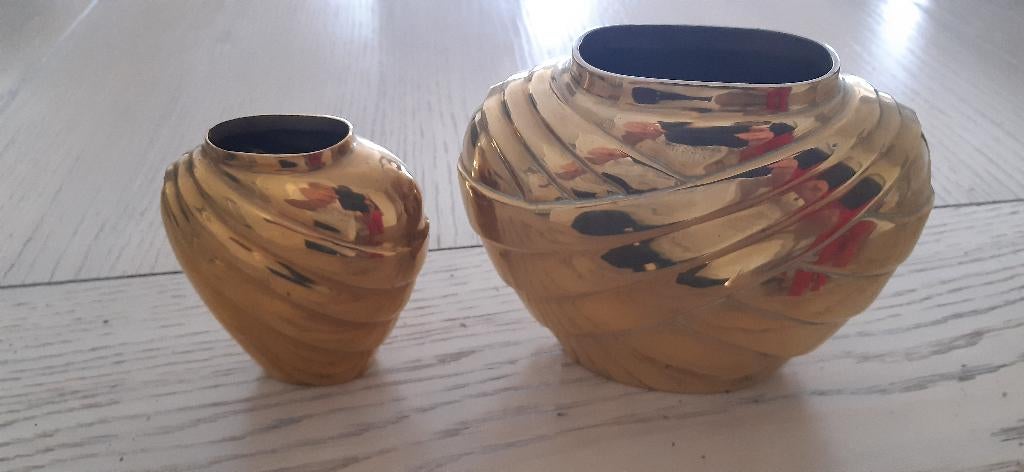 Vaasjes (2 stuks), Huis en Inrichting, Ophalen, Zo goed als nieuw