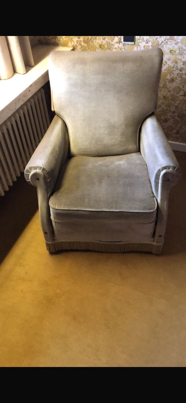 Klassieke vintage fauteuil – Velours met franjes, Ophalen, Zo goed als nieuw, Stof