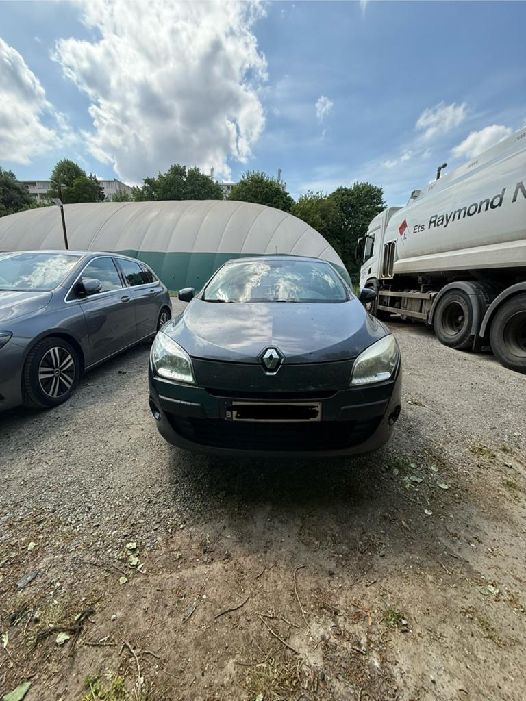 renault megane 3, Achat, 5 portes, Berline, Particulier