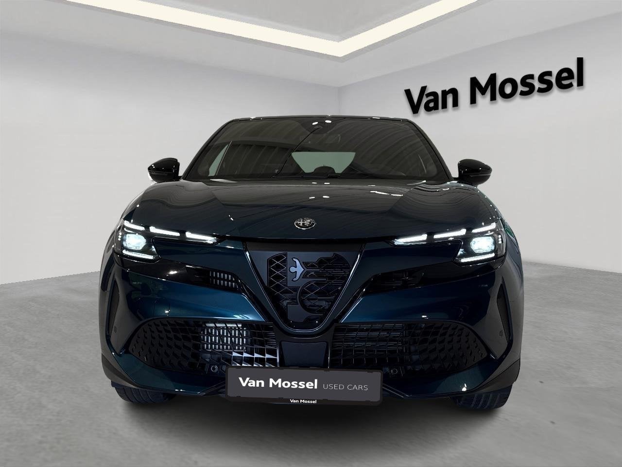 Alfa Romeo Junior 1.2 Hybrid 145 eDCT6 Ibrida Speciale, Auto's, Stof, Gebruikt, 145 pk, 620 kg
