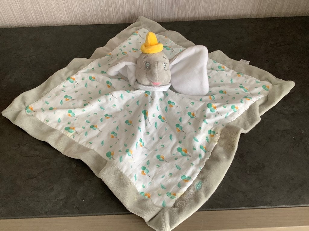 Dumbo baby knuffeldoekje, Kinderen en Baby's, Ophalen of Verzenden, Zo goed als nieuw, Overige typen
