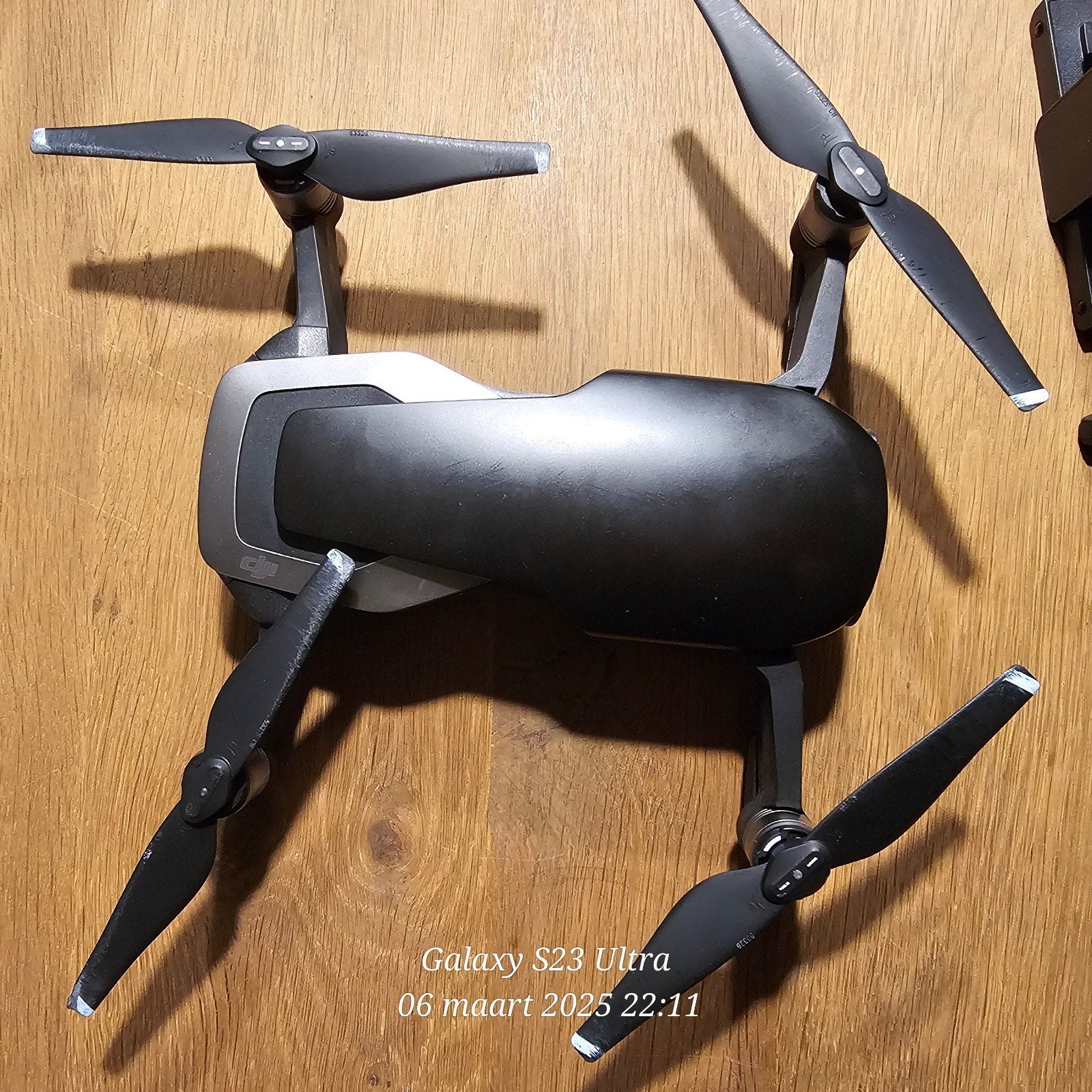 A vendre beau DJI Mavic Air Fly More Combo, Hobby & Loisirs créatifs, Modélisme | Radiocommandé & Téléguidé | Hélicoptères & Quadricoptères