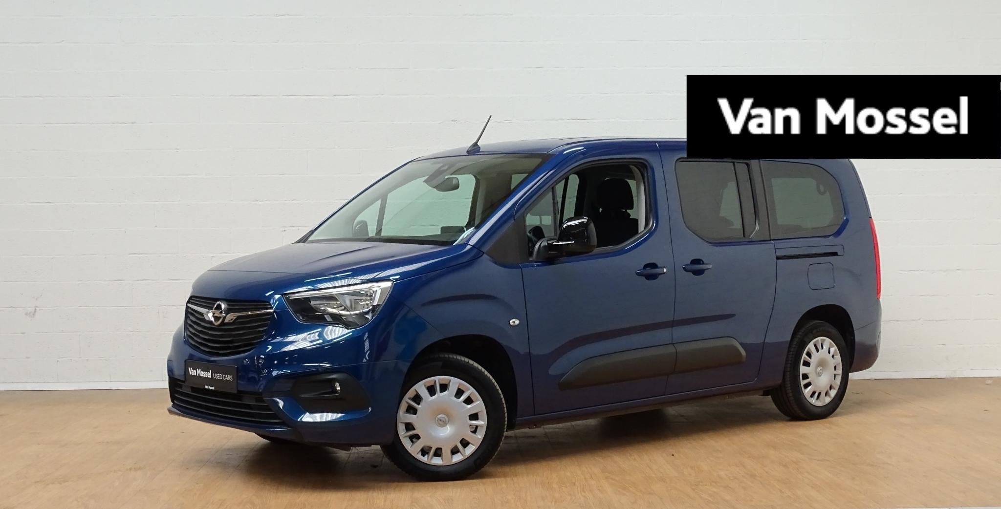 Opel Combo-e Life Electric 50 kW/h Long Edition Plus, Auto's, Opel, Gebruikt, 5 zetels, 1813 kg, Te koop