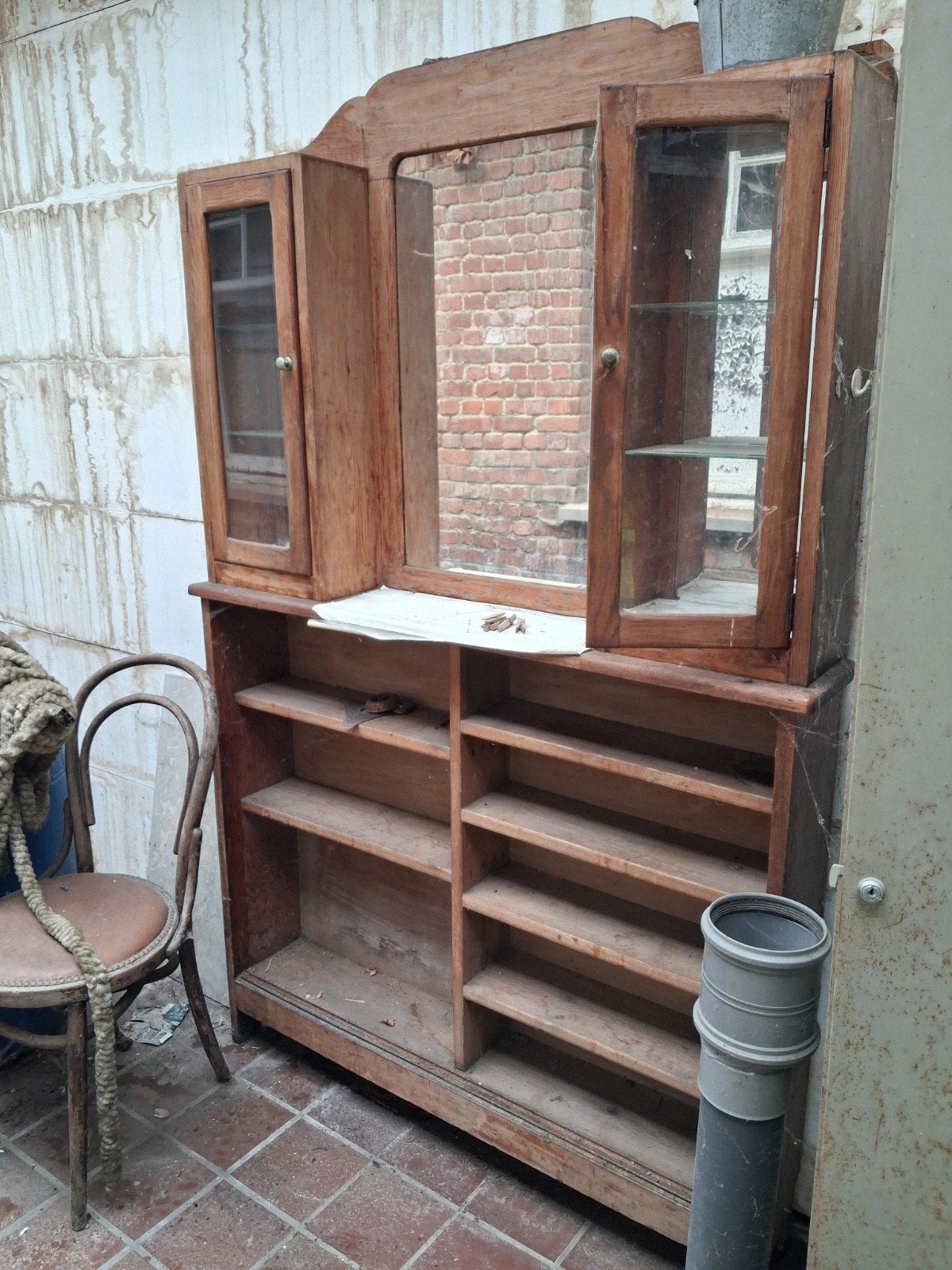 Lot antieke buffetkasten, Huis en Inrichting, Ophalen