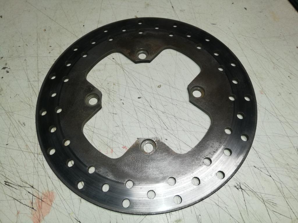 triumph sprint st 1050 van '05-'11 remschijf achteraan 5,7mm, Ophalen of Verzenden, Gebruikt