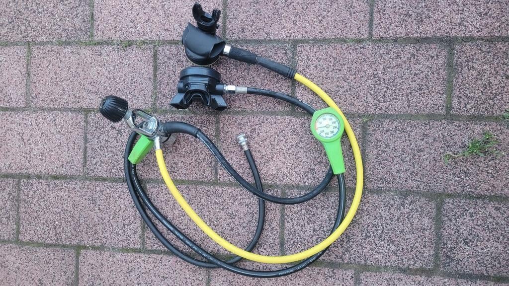 Ontspanner duiken 2 mondstukken en drukmeter, Ophalen, Gebruikt
