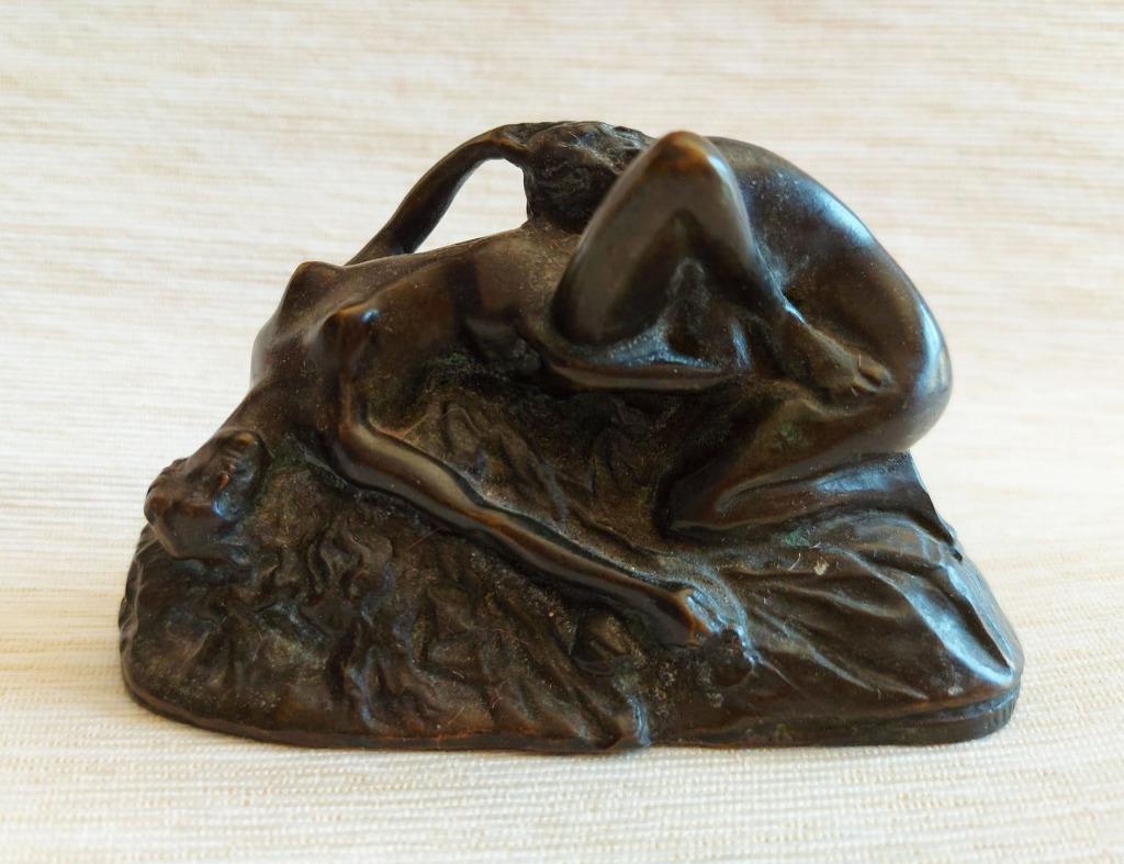 Bronzen beeldje 'les Deux Amies' Jef Lambeaux - rond 1900, Minder dan 20 cm, Verzenden, Art deco, Scène