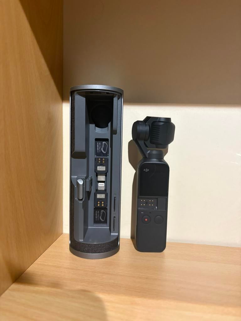 DJI Osmo Pocket + oplaadcase, Audio, Tv en Foto, Actiecamera's, Ophalen of Verzenden, Zo goed als nieuw, Overige merken