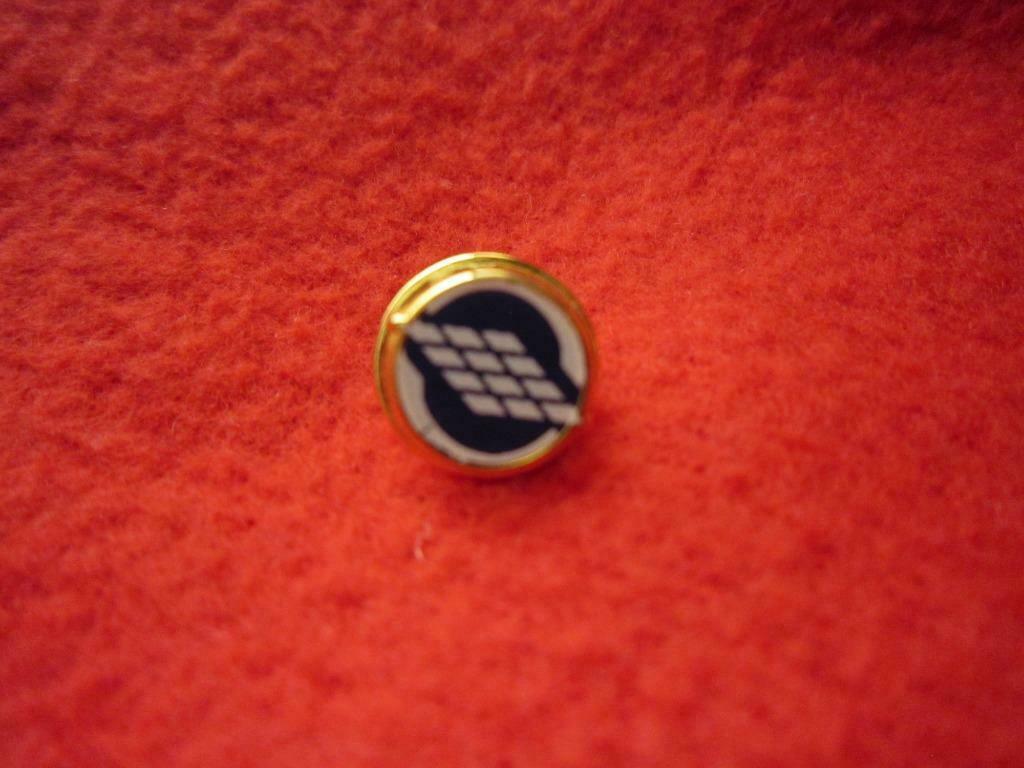 pins France Telecom Arthus Bertrand Paris, Enlèvement ou Envoi, Neuf, Insigne ou Pin's