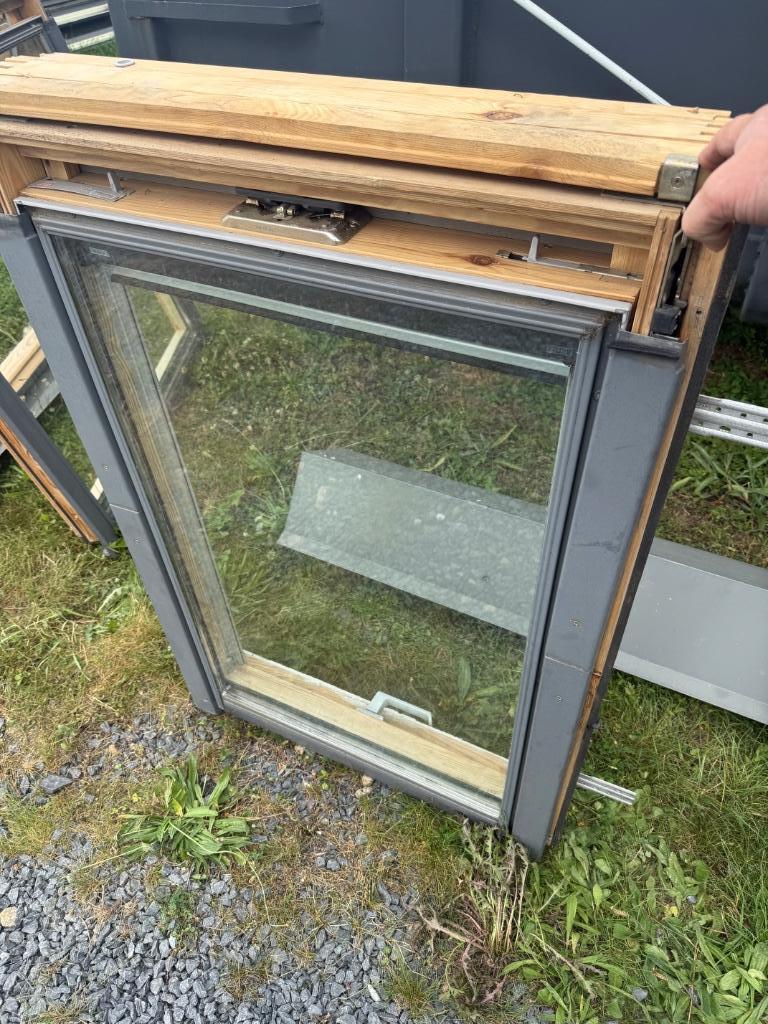 Velux GHL M06 (78/118) + store occultant DKL, Bricolage & Construction, Enlèvement, Utilisé, Fenêtre de façade ou Vitre, Double vitrage