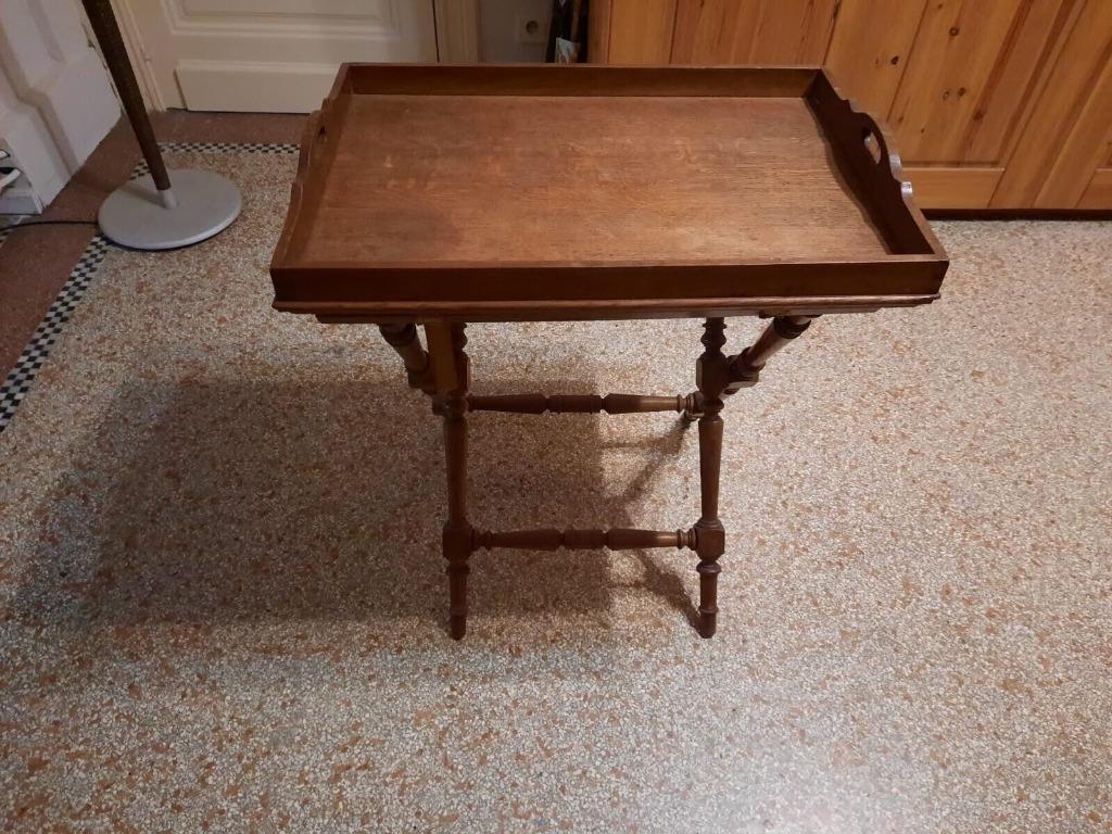 lot 32 - Desserte Charles X en chêne, Enlèvement