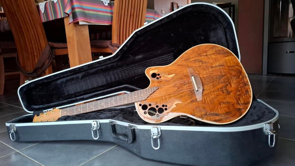OVATION ELITE 5868 WALNUT Limited, Enlèvement, Utilisé, Guitare Western ou Guitare Folk, Avec valise