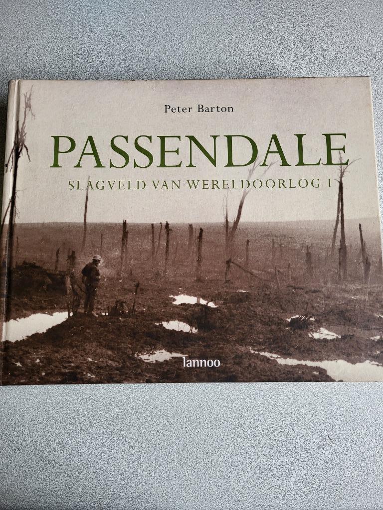 Passendale, slagveld van WO2, Boeken, Ophalen of Verzenden, Gelezen