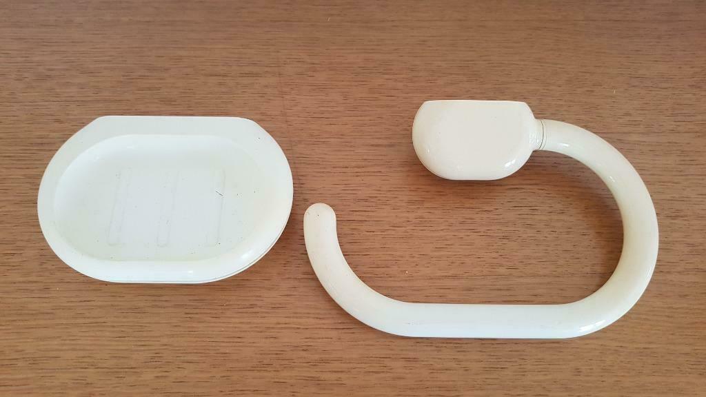 zeepbak en handdoekhouder, Ophalen of Verzenden, Gebruikt, Overige kleuren, Overige typen
