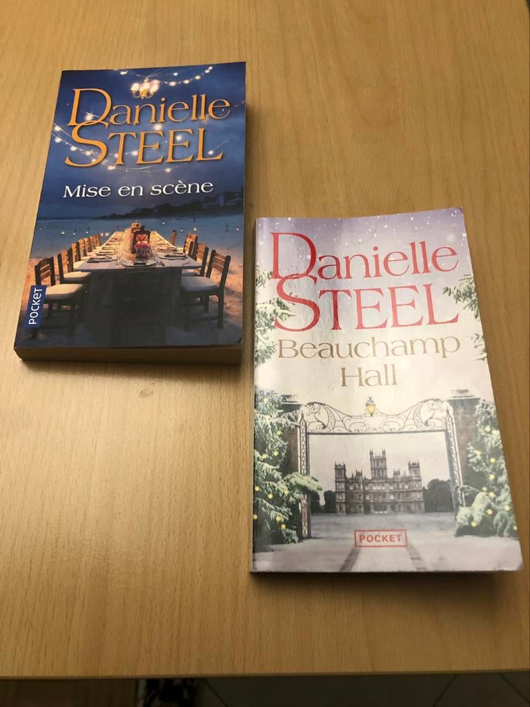 2 livres de poche Danielle Steel, Enlèvement, Comme neuf