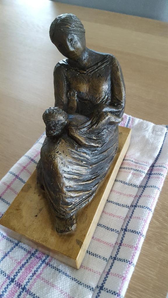bronzen beeld moeder en kind, Antiek en Kunst, Ophalen, Brons