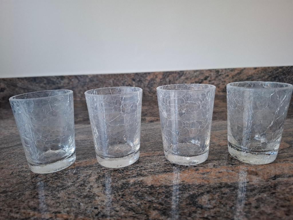 4 petits verres cristal style craquelé, Verzamelen, Glas en Drinkglazen, Ophalen, Zo goed als nieuw, Borrel- of Shotglas
