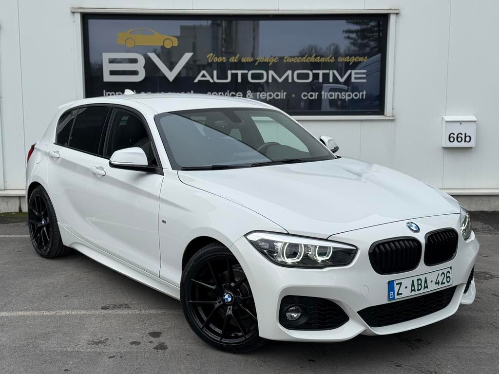 BMW 118i M pack 2019 - NAVI - LED, Auto's, BMW, 100 kW, 4 deurs, Wit, Bedrijf