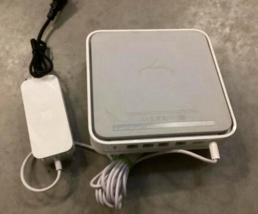 Apple Airport modem, Computers en Software, Ophalen, Zo goed als nieuw