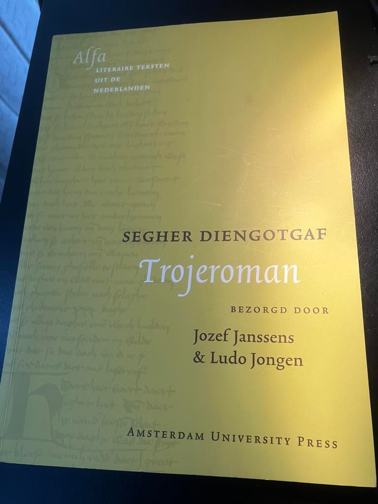 Troje Roman - Literaire teksten der Nederlanden, Ophalen of Verzenden, Zo goed als nieuw