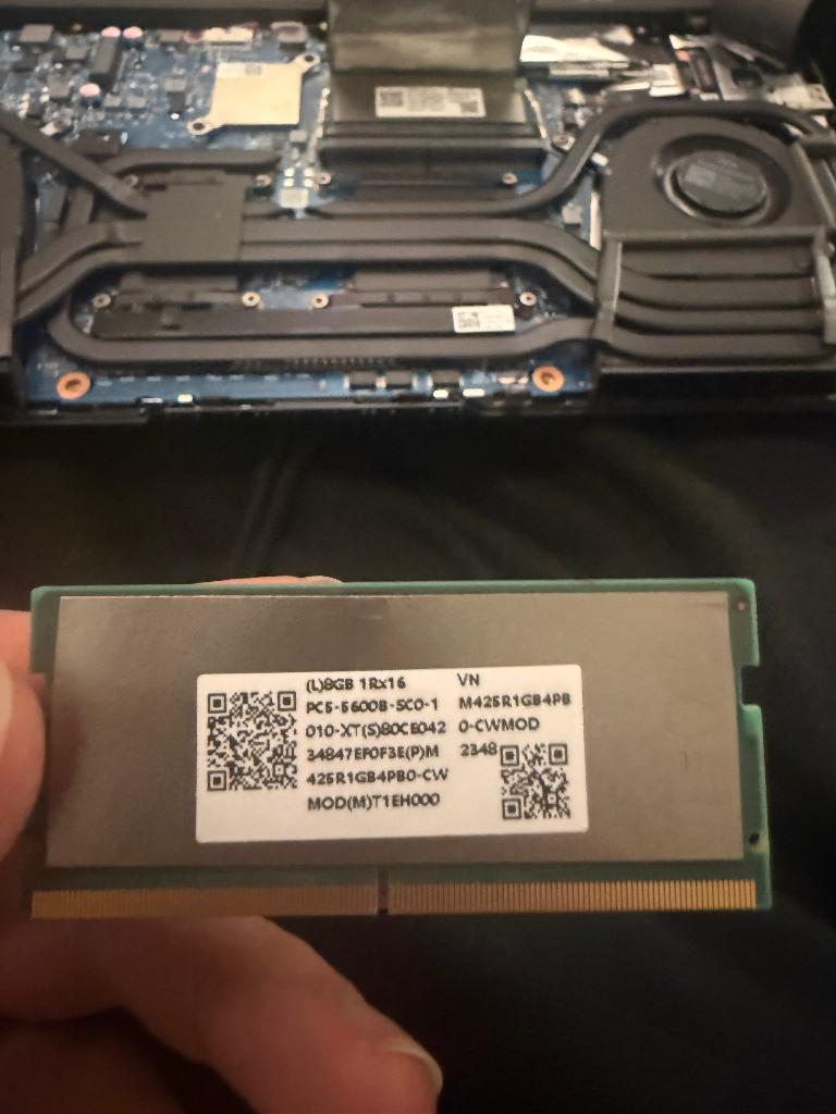 Asus SODIMM DDR5 8gb ram 5600mhz, Computers en Software, Ophalen, 8 GB, Zo goed als nieuw, DDR5