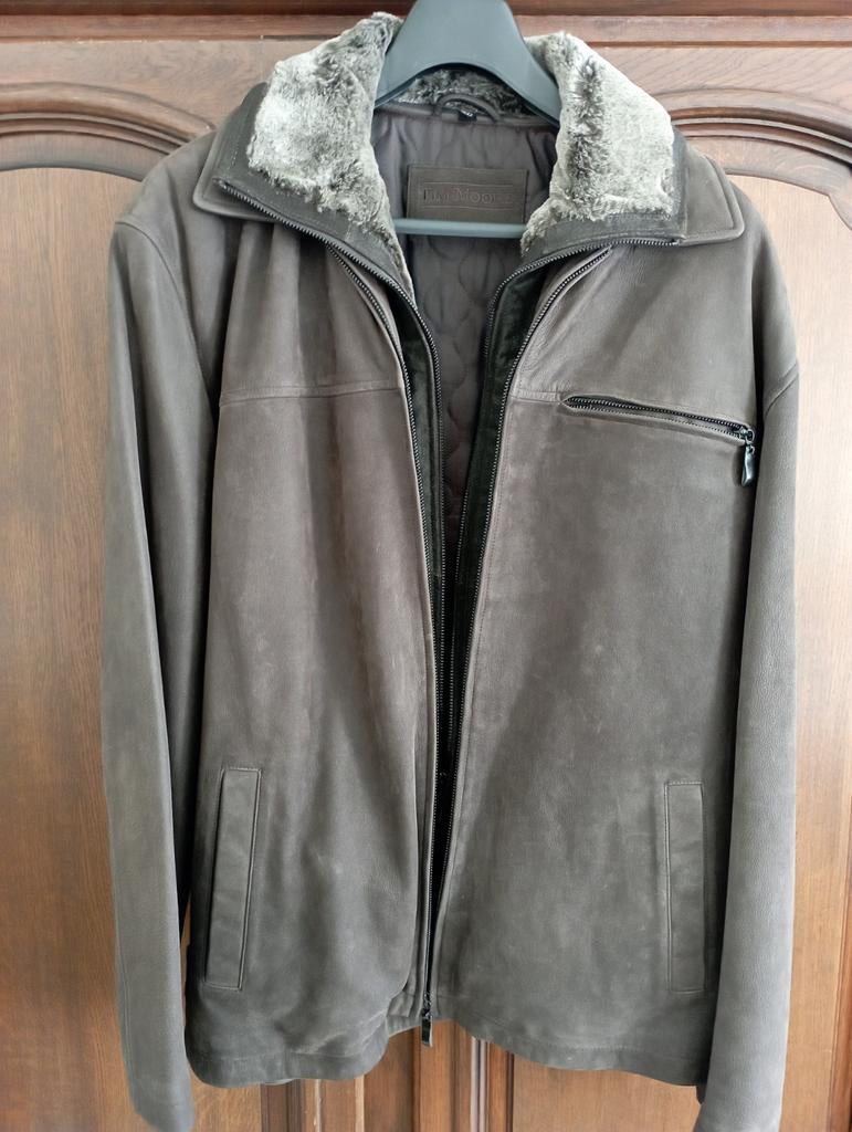 Donkerbruine suède jas te groot aangekocht gelijk nieuw, Enlèvement, Taille 48/50 (M)