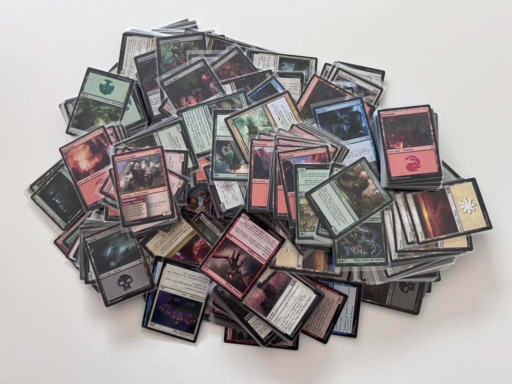 Grand lot de cartes Magic The Gathering, Envoi, Comme neuf, Plusieurs cartes