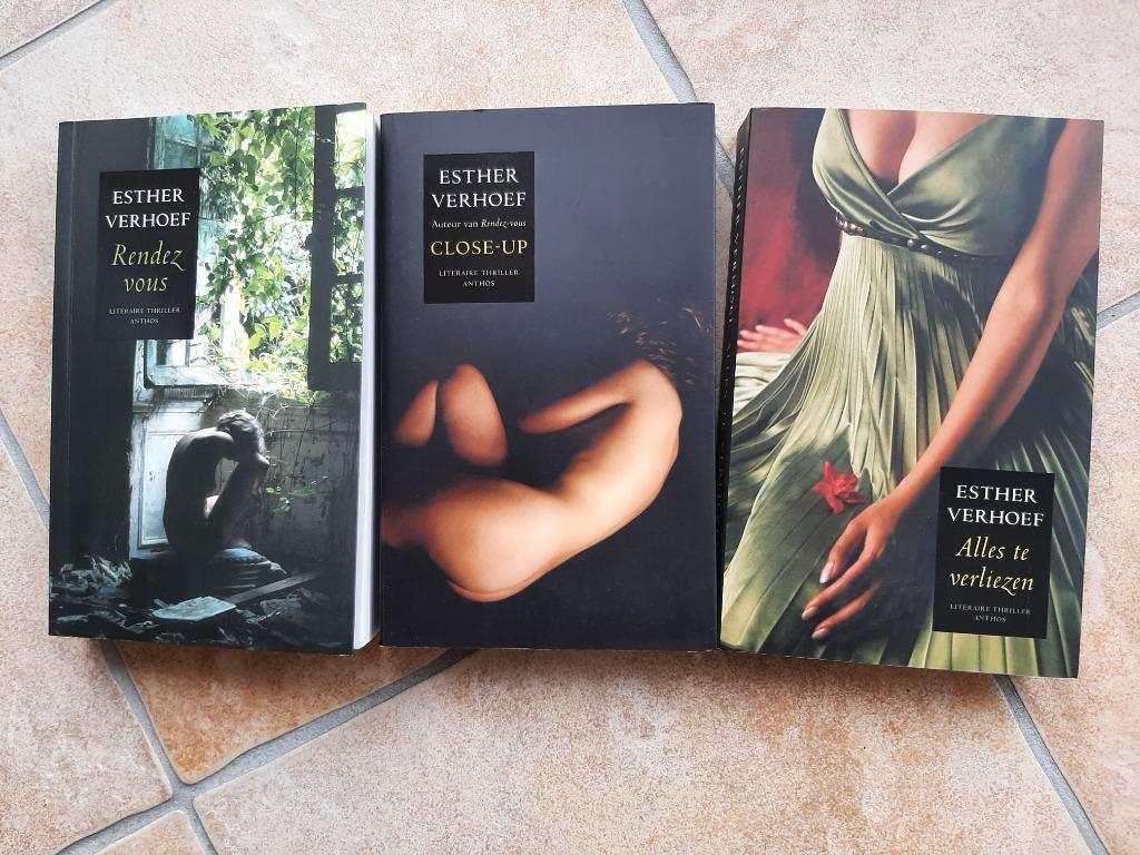 Esther Verhoef 3 thrillers eenmaal gelezen, Envoi, Comme neuf, Esther Verhoef, Pays-Bas