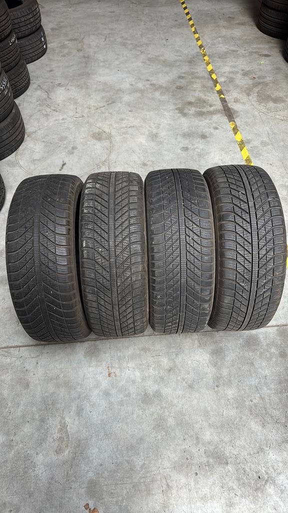 2055516  205/55/16 205/55R17  4seasons bandan, Ophalen