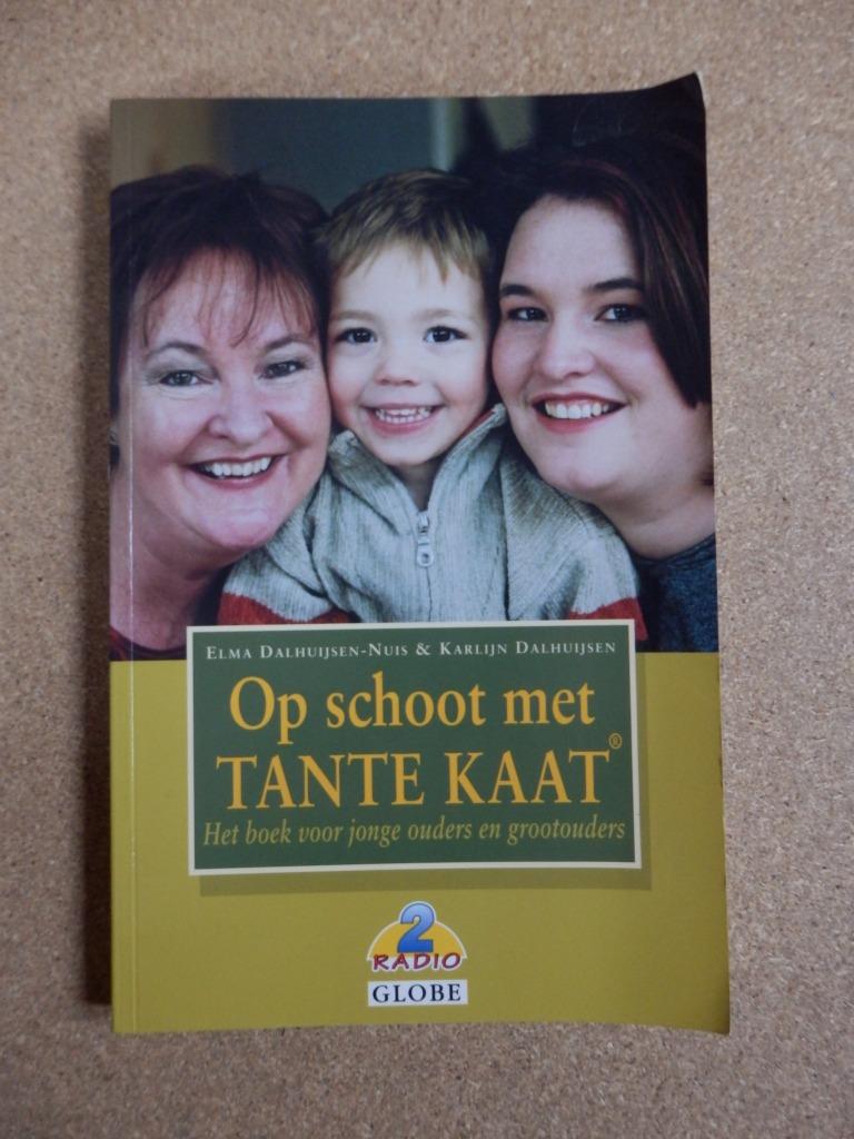 Op schoot met tante Kaat - Elma Dalhuijsen-Nuis, Enlèvement ou Envoi, Utilisé, Elma Dalhuijsen-Nijs