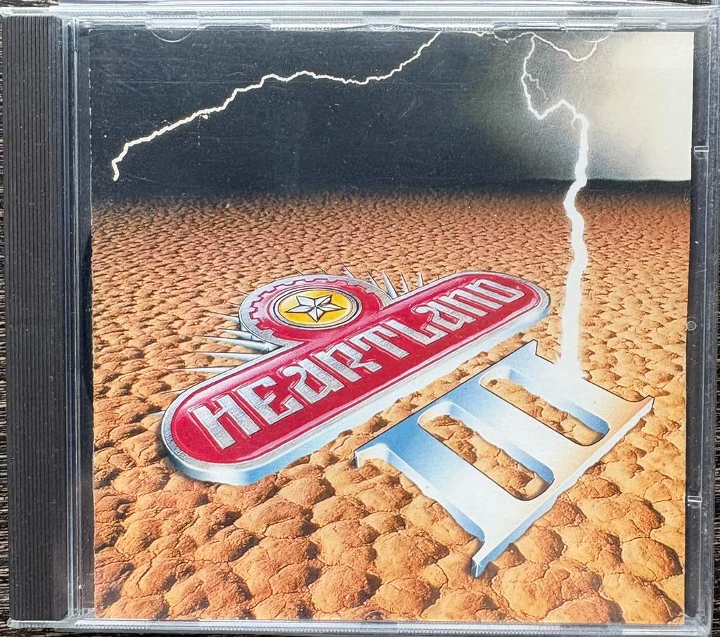 HEARTLAND - III, Enlèvement ou Envoi, Comme neuf