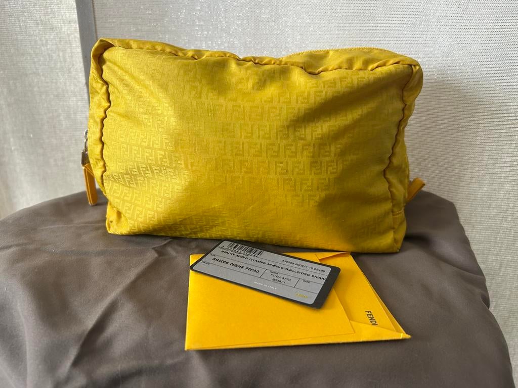 Fendi trousse jaune monogramme, Enlèvement ou Envoi