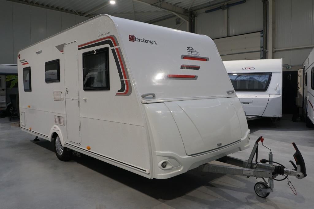 Mooie 6pers.Sterckeman met mover, voortent, MTM 1300kg, Caravans en Kamperen, Mover, Sterckeman, Dwarsbed, Bedrijf
