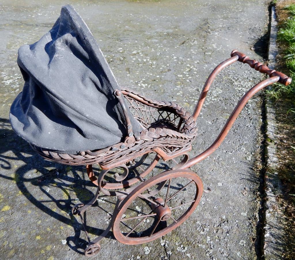Vintage poppenwagen in goede staat., Verzamelen, Ophalen, Gebruikt