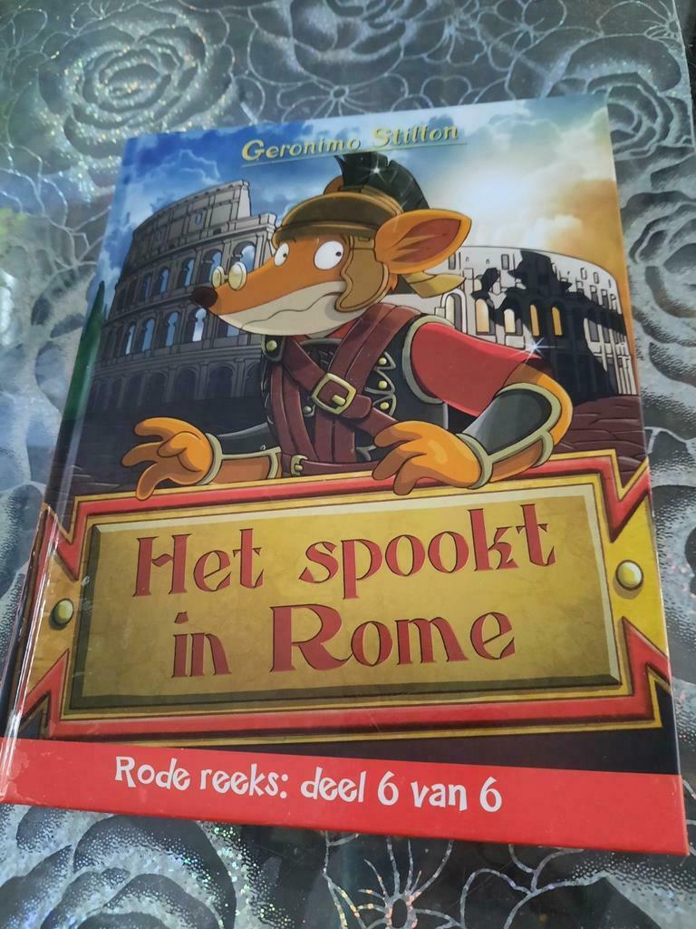 Boek Geronimo Stilton Het Spookt In Rome, Ophalen of Verzenden, Zo goed als nieuw