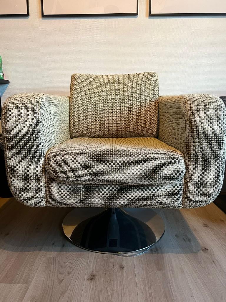 2 design fauteuils, Ophalen, Gebruikt, Minder dan 75 cm, Tijdloos