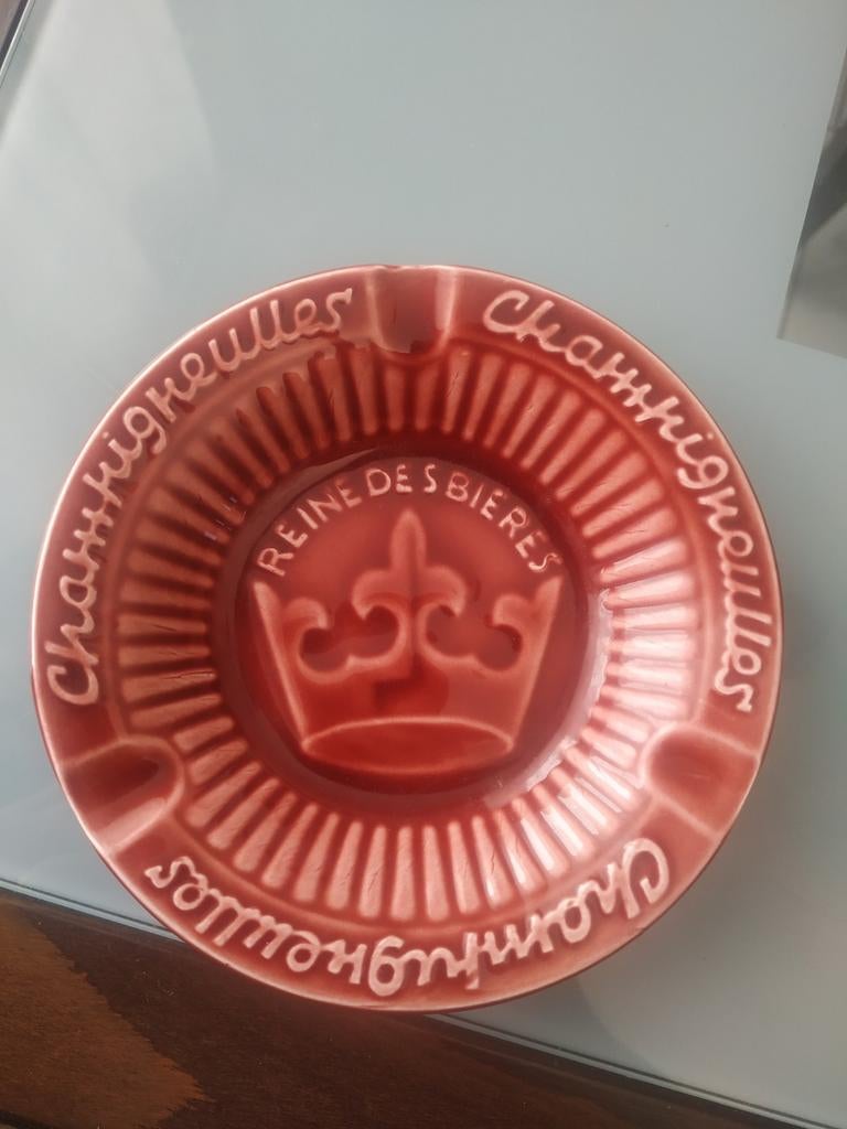 Cendrier publicitaire bière champigneulles reine des bières, Enlèvement ou Envoi, Comme neuf, Cendrier