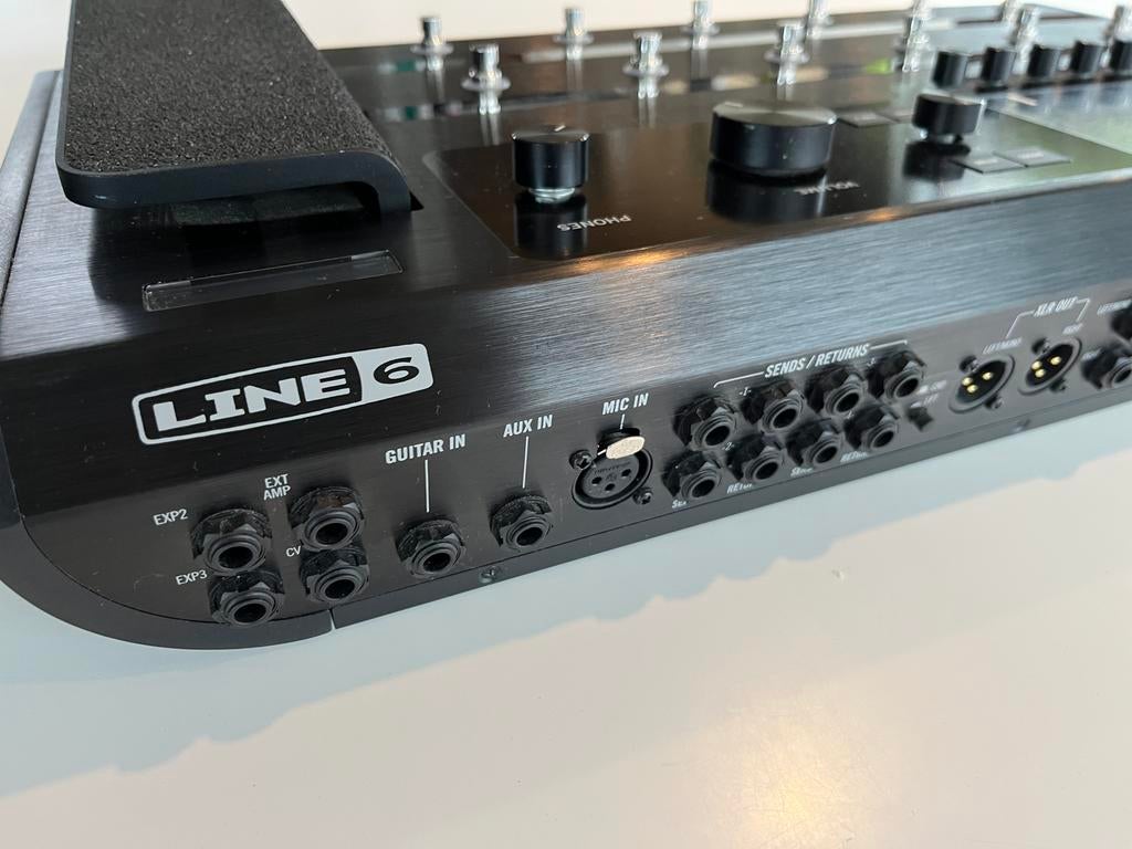 Line6 Helix, inclusief lightcase, Musique & Instruments, Enlèvement, Utilisé