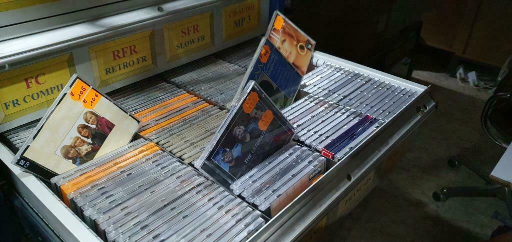 cd a vendre (145), Enlèvement, Utilisé, Pop